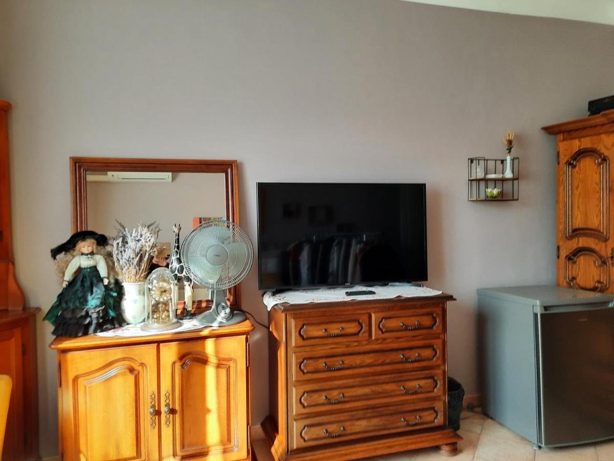 La Chambre De Cleo Cannes Bagian luar foto